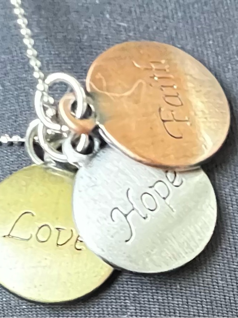 Trio 'Love Hope Faith' Pendant Necklace - Mixed Metal. NWT.